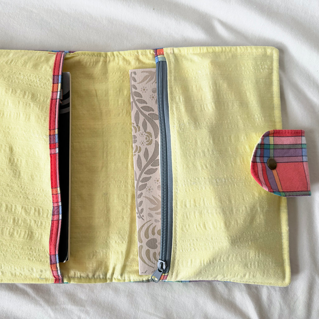 Colorfully Red Plaid Creative Utility Sleeve
