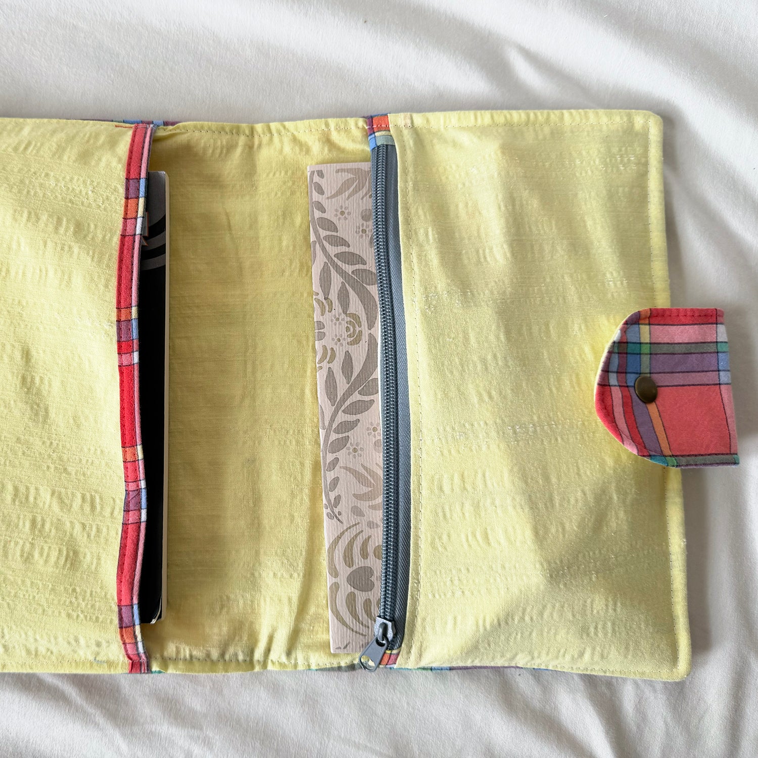 Colorfully Red Plaid Creative Utility Sleeve