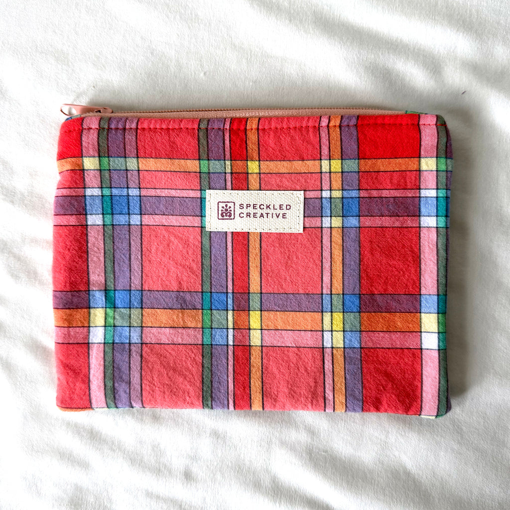 Colorfully Red Plaid Flat Zipper Pouch