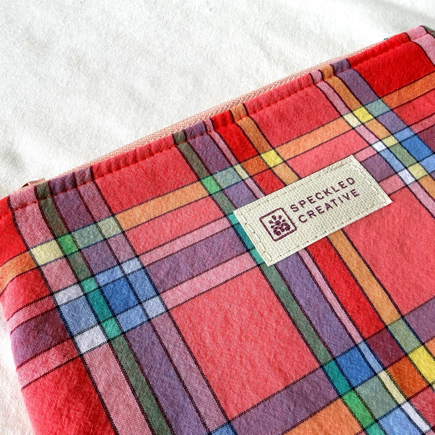 Colorfully Red Plaid Flat Zipper Pouch