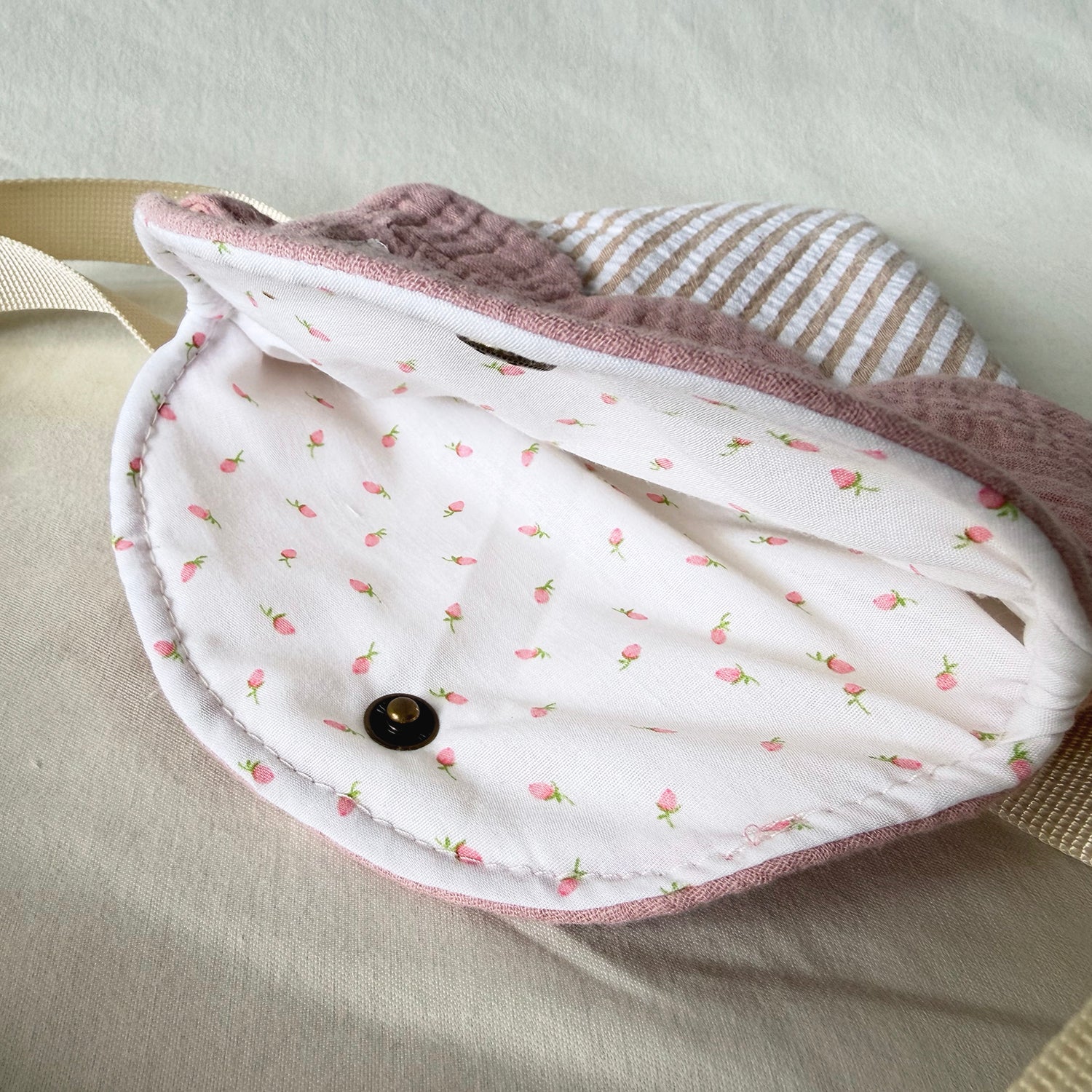 Strawberry Ice Cream Cone Bag