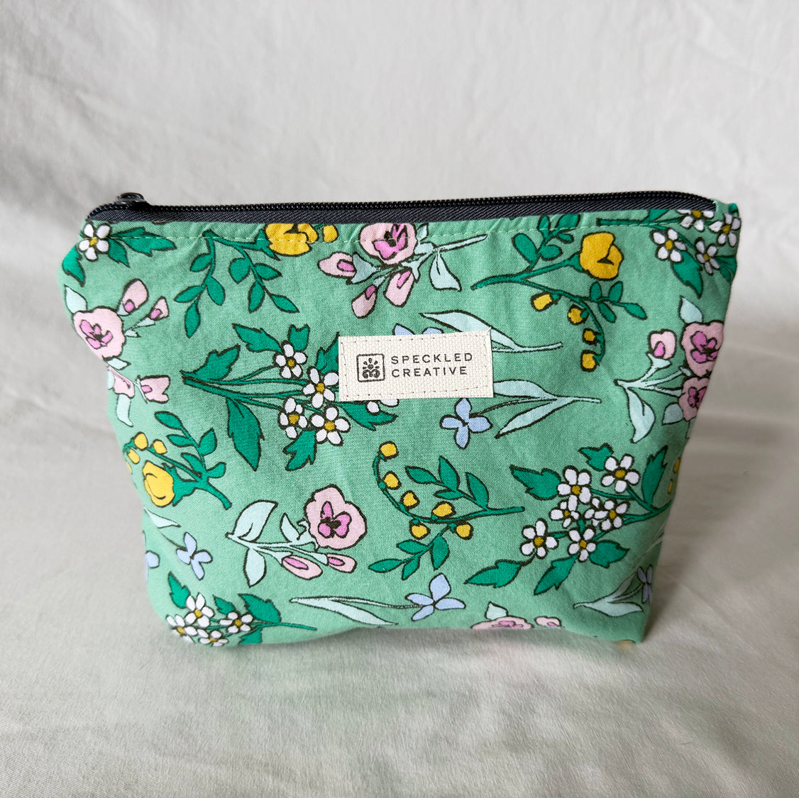 Green Wildflowers Stand-Up Zipper Pouch
