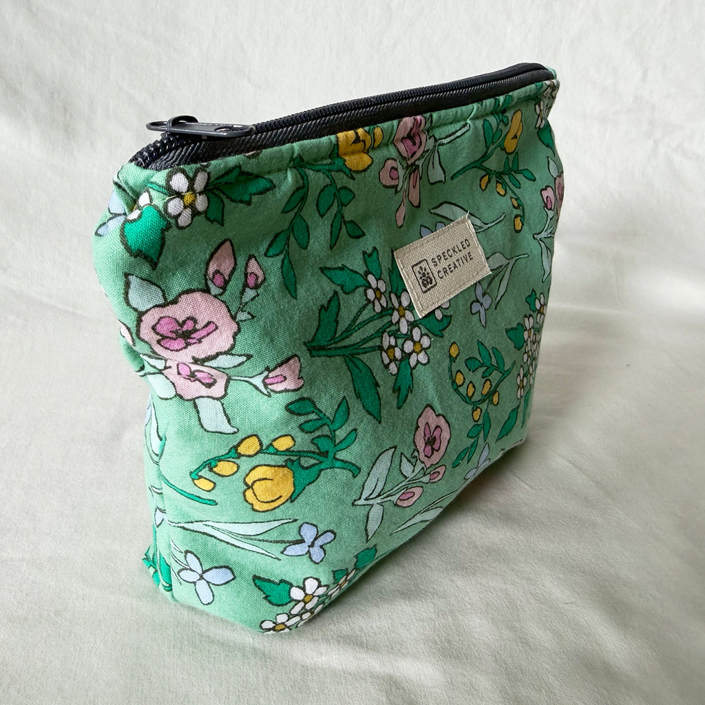 Green Wildflowers Stand-Up Zipper Pouch