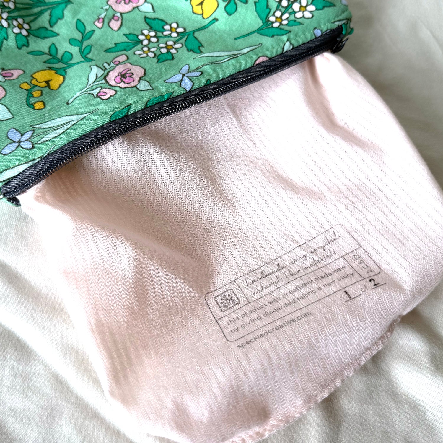 Green Wildflowers Stand-Up Zipper Pouch