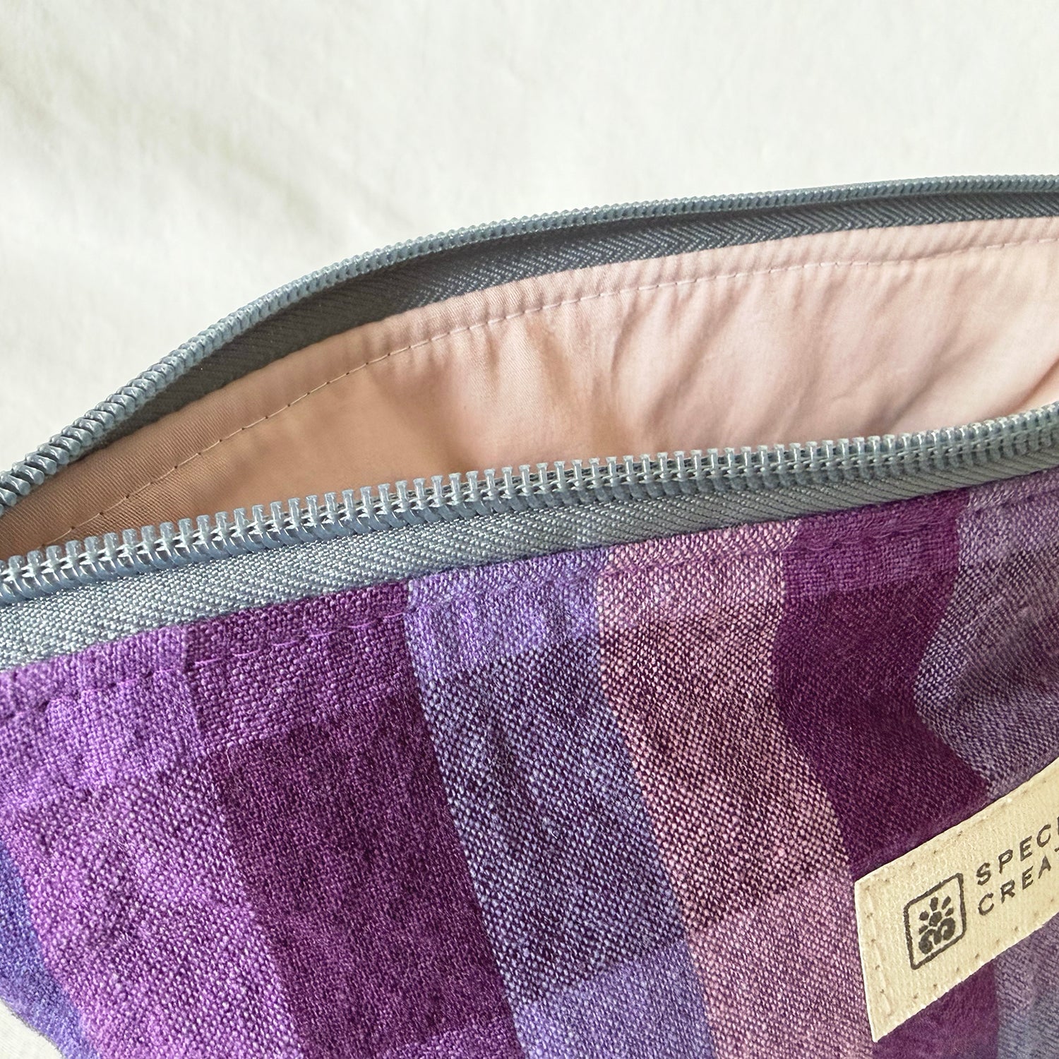 Purple People Plaid Stand-Up Zipper Pouch