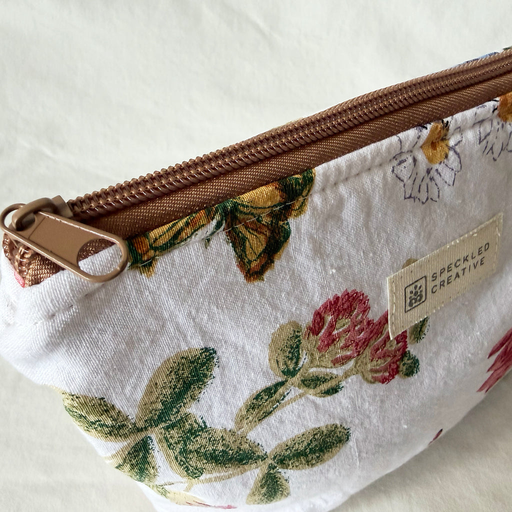 Garden Flowers Stand-Up Zipper Pouch