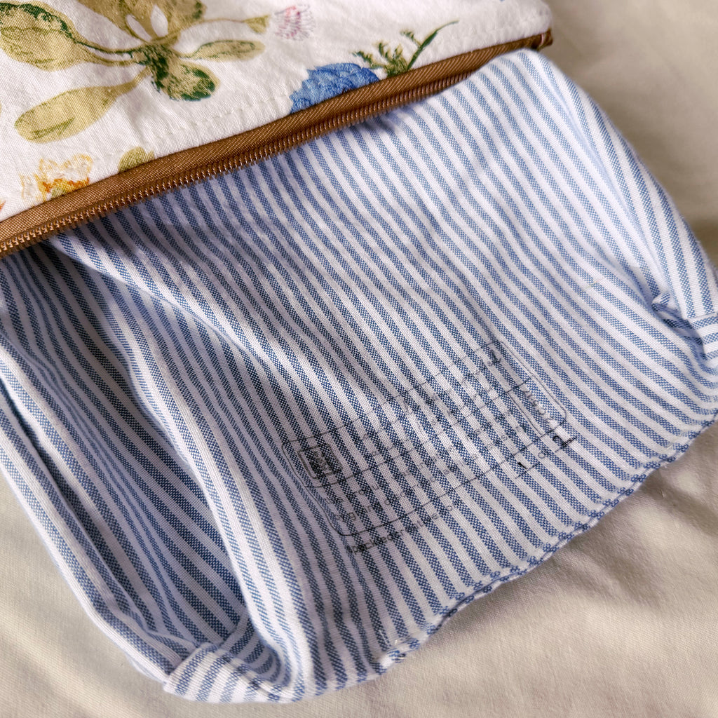 Garden Flowers Stand-Up Zipper Pouch